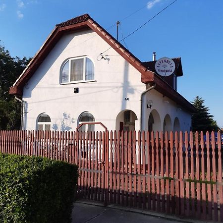 Apartament Levendula Vendeghaz Hajdúszoboszló Zewnętrze zdjęcie